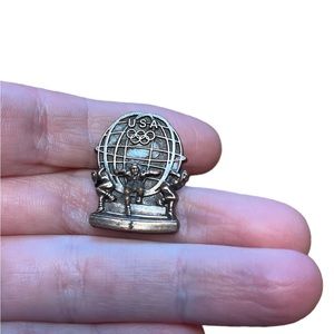 ✨ 3/$15 ✨ Vintage Aminco USA Olympic Pin